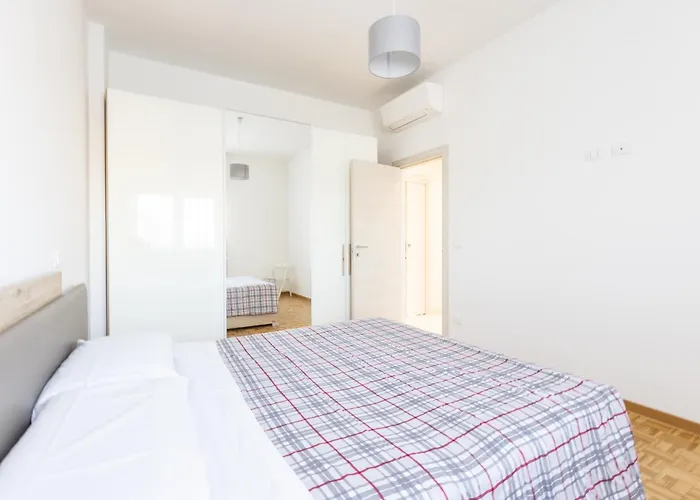 Navile, By Short Holidays * بولونيا