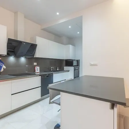 Navile, By Short Holidays Apartman *