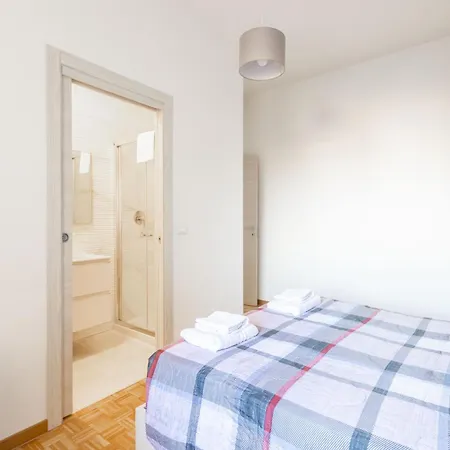 Navile, By Short Holidays *